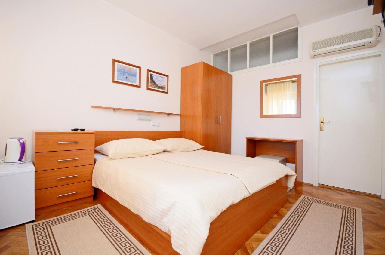 Apartments Marija Mundanije Екстериор снимка