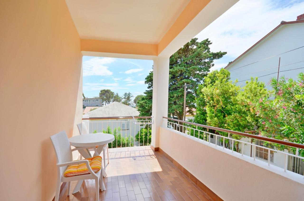 Apartments Marija Mundanije Екстериор снимка