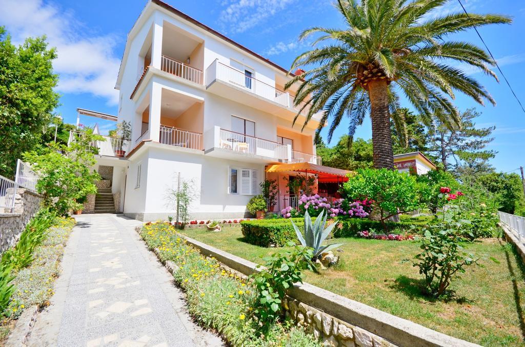 Apartments Marija Mundanije Екстериор снимка